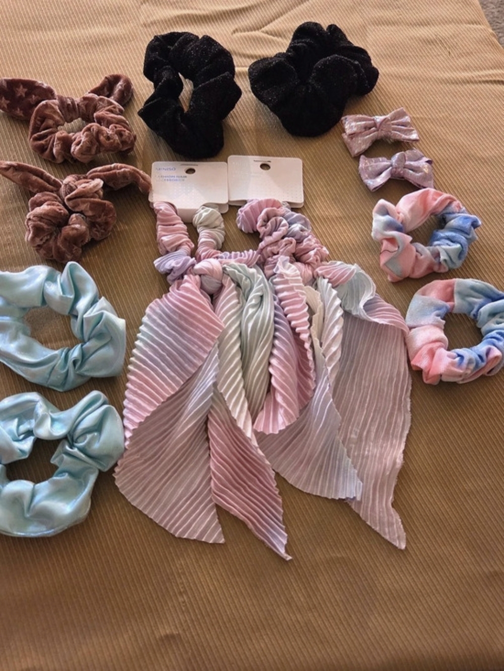 Miniso Hair Accessories Set in Pink & Blue